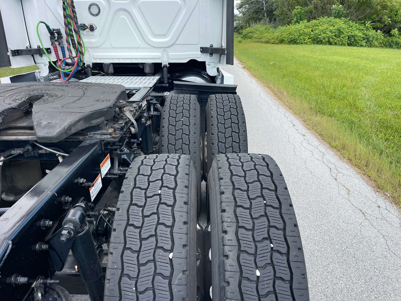 
								2022 Freightliner Cascadia 126 full									