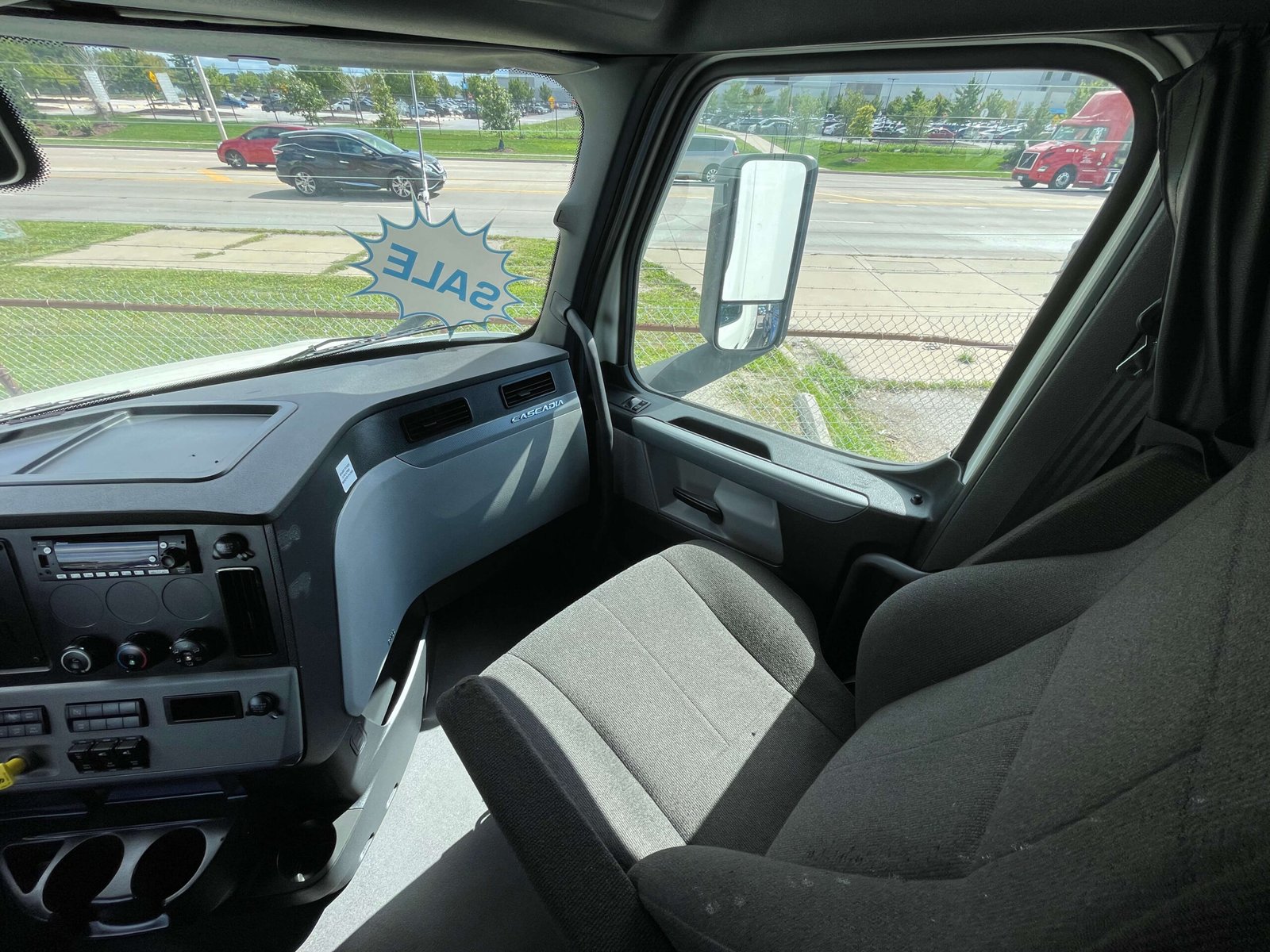 
								2022 Freightliner Cascadia 126 full									