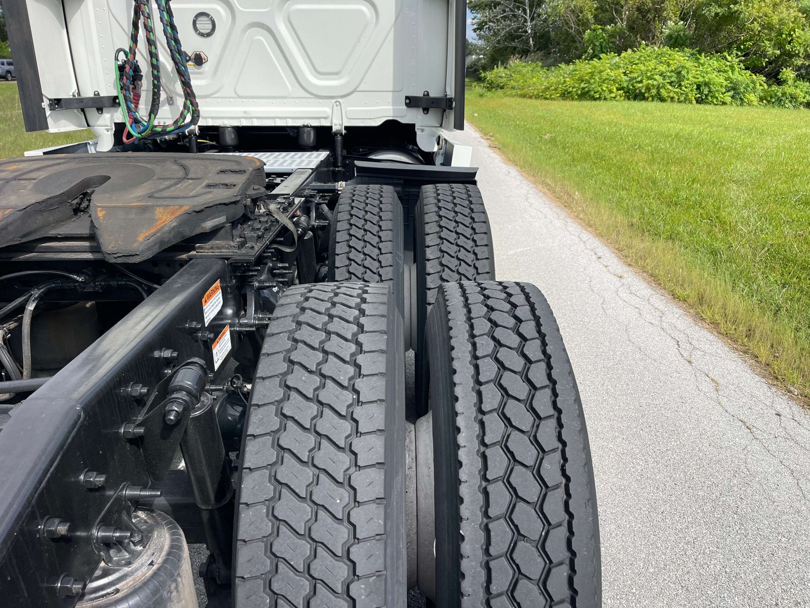 
								2022 Freightliner Cascadia 126 full									