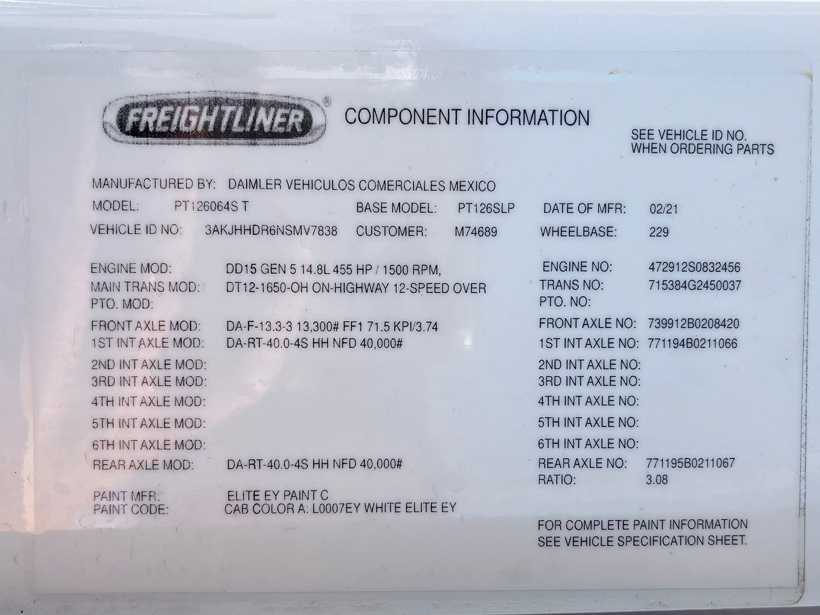 
								2022 Freightliner Cascadia 126 full									