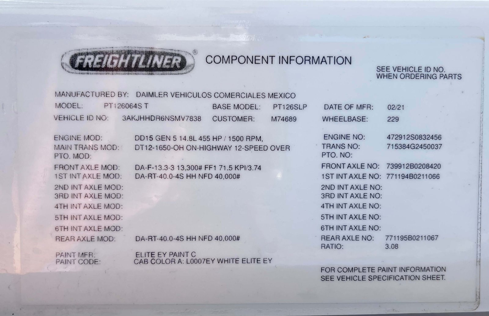 
								2022 Freightliner Cascadia 126 full									