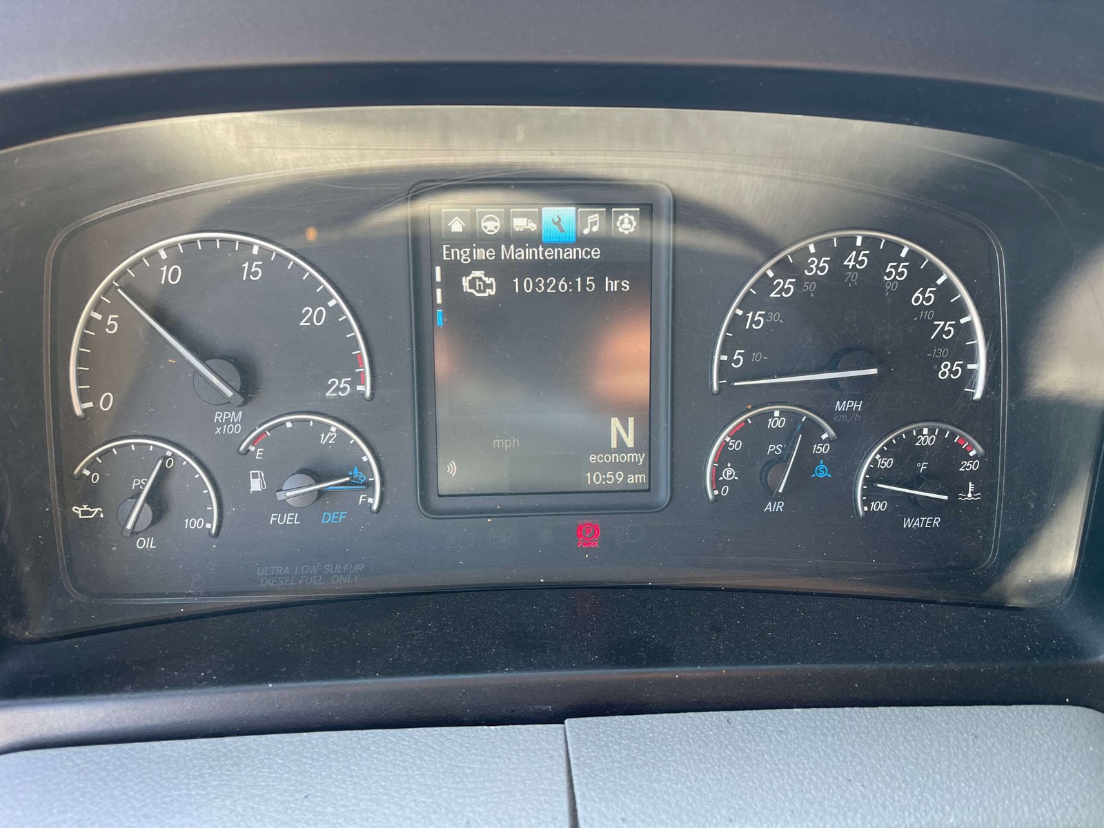 
								2022 Freightliner Cascadia 126 full									