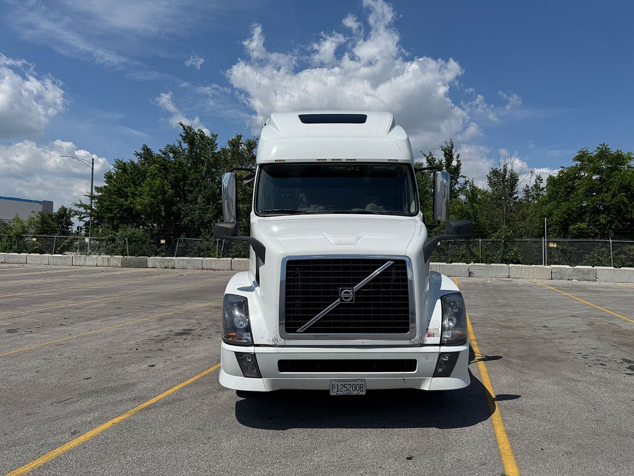 
								2016 Volvo VNL670 full									
