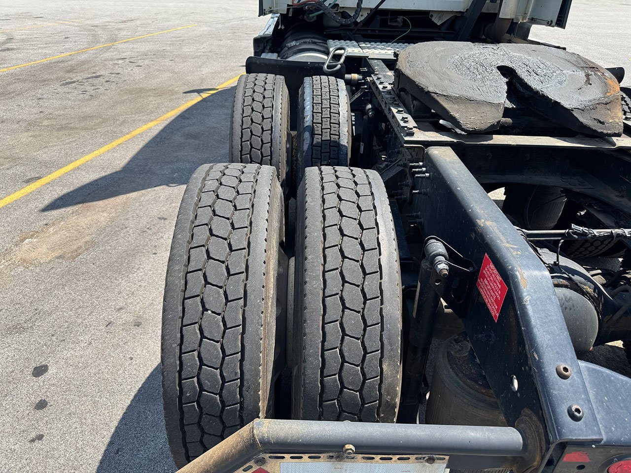 
								2016 Volvo VNL670 full									