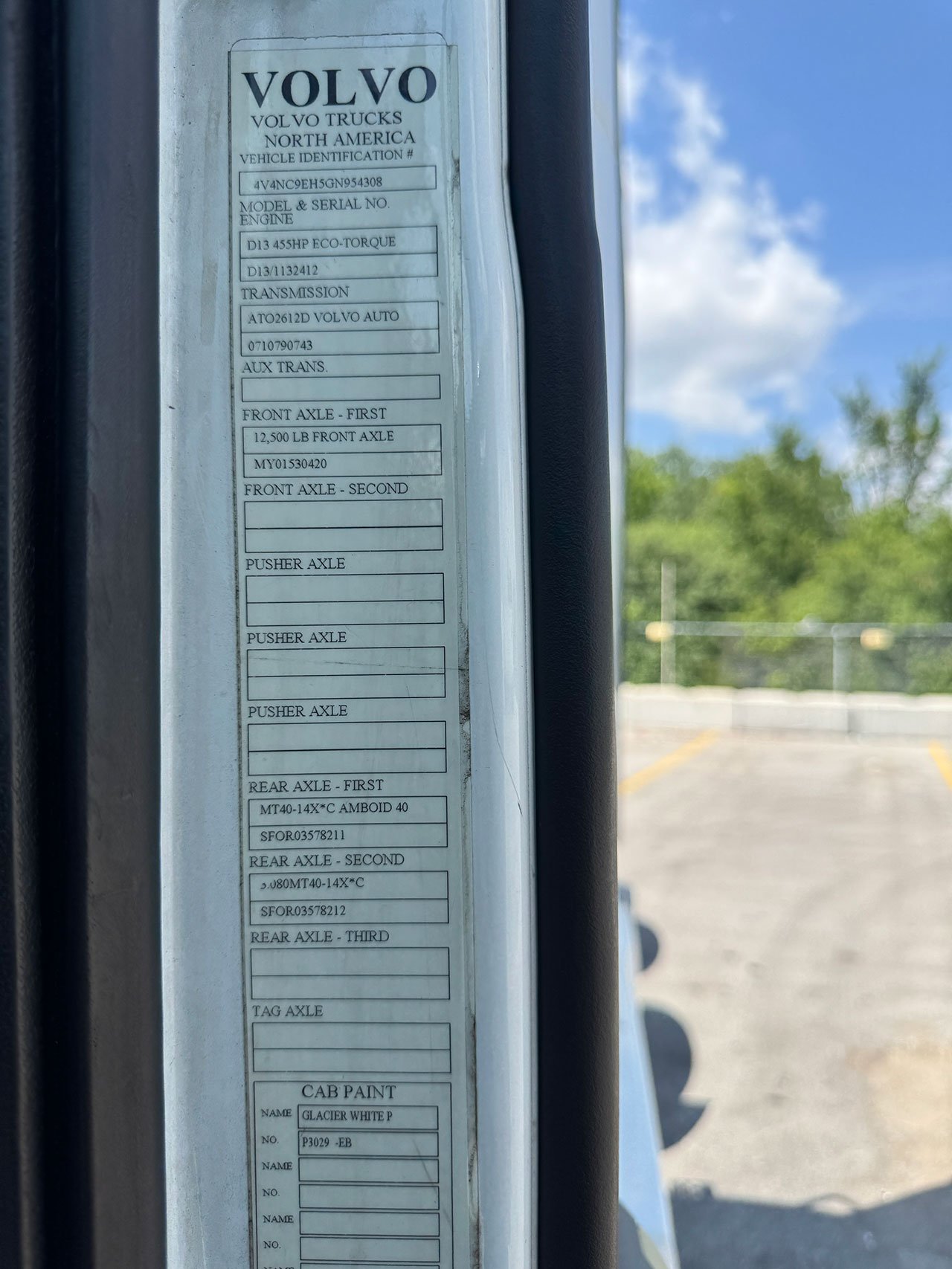 
								2016 Volvo VNL670 full									