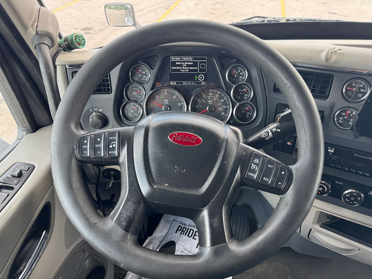 
								2019 Peterbilt 579 full									