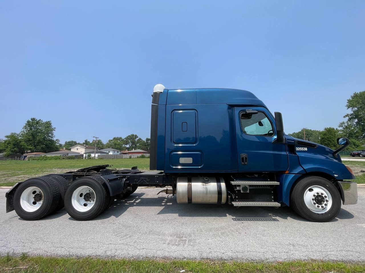 
								2020 Freightliner Cascadia full									