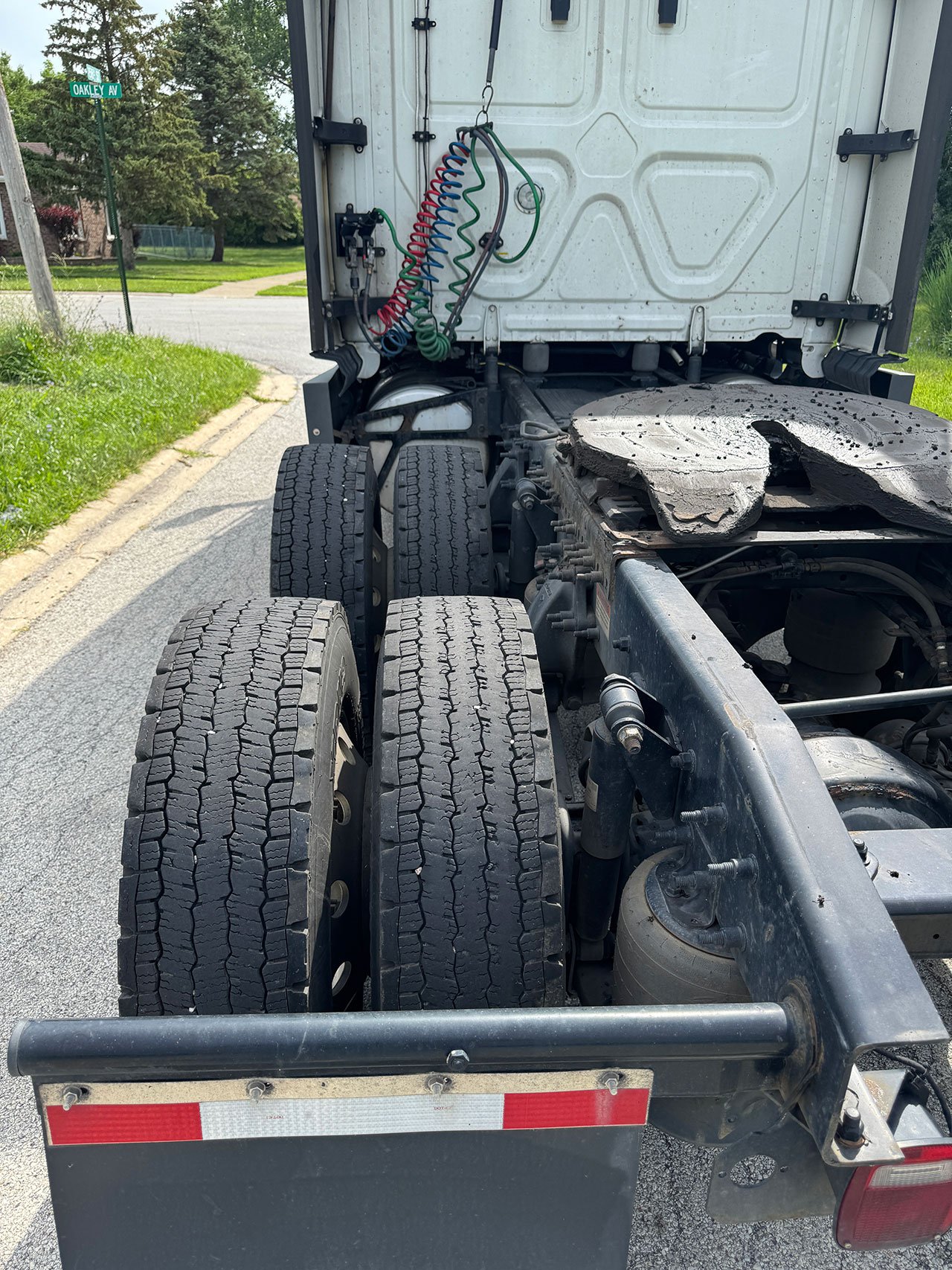 
								2022 Freightliner Cascadia 126 full									