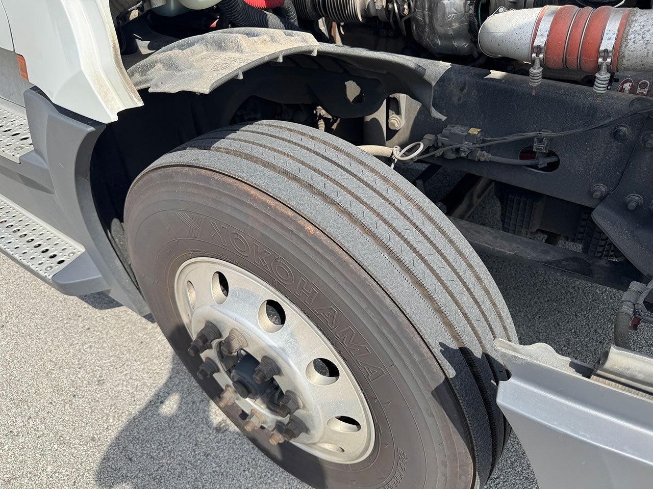 
								2022 Freightliner Cascadia 126 full									