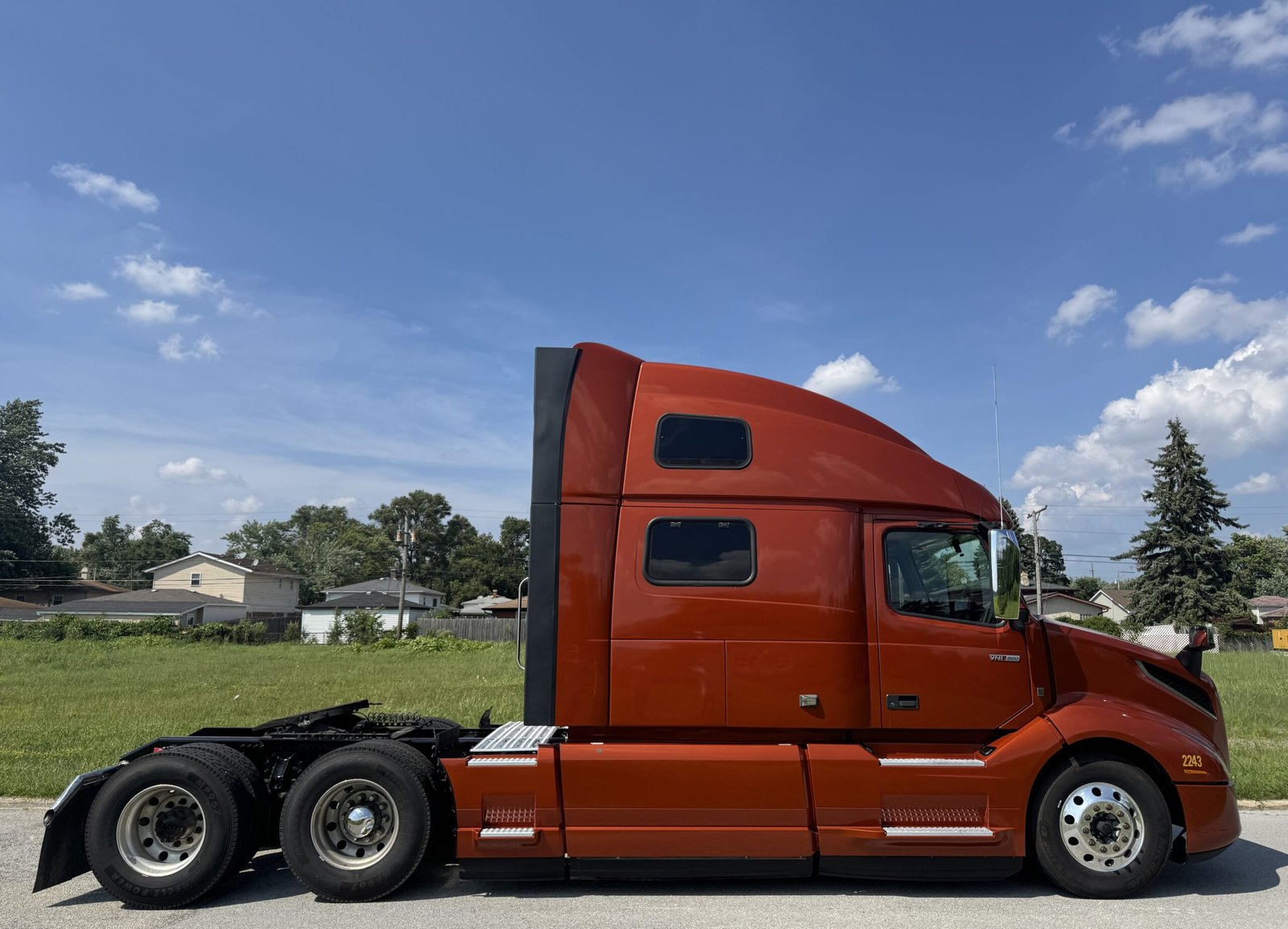
								2022 Volvo VNL860 full									