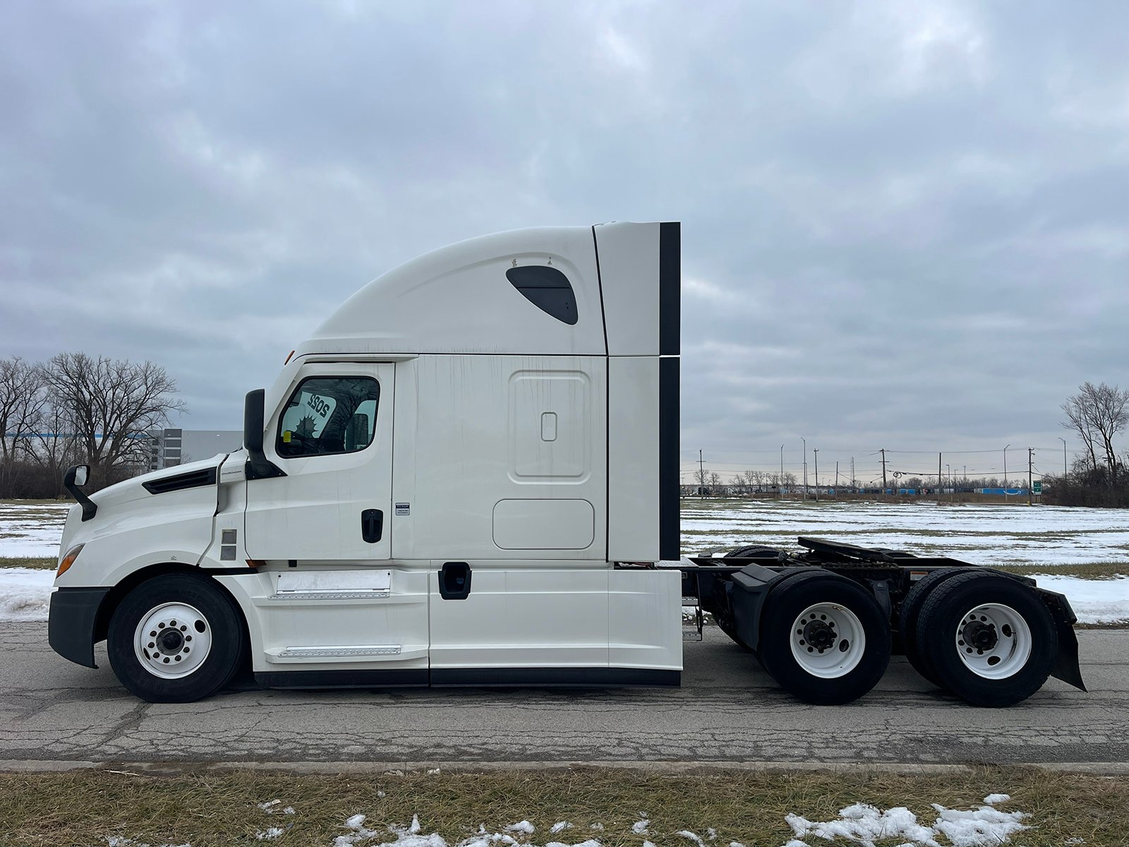 
								2022 Freightliner Cascadia 126 full									