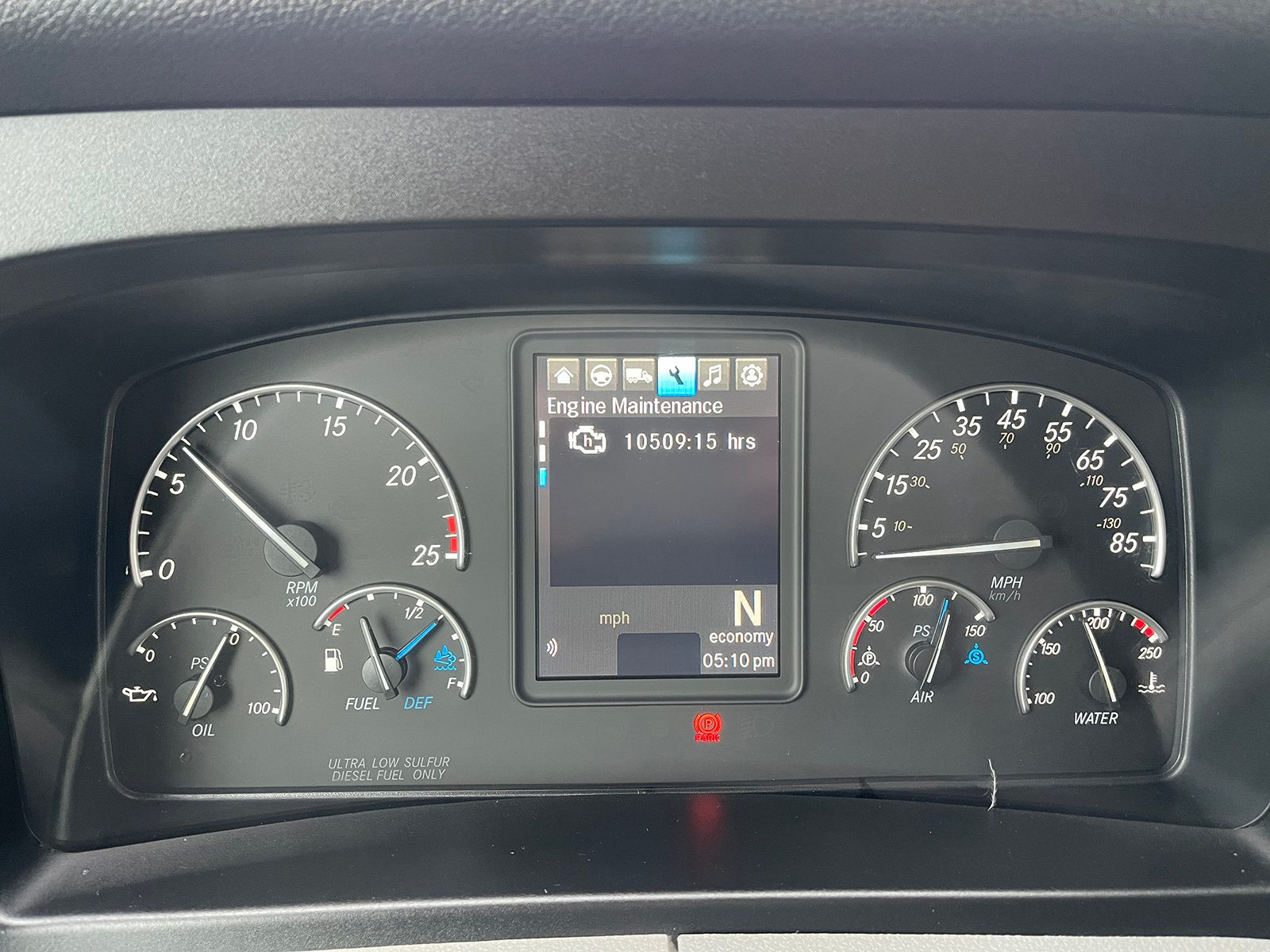 
								2022 Freightliner Cascadia 126 full									