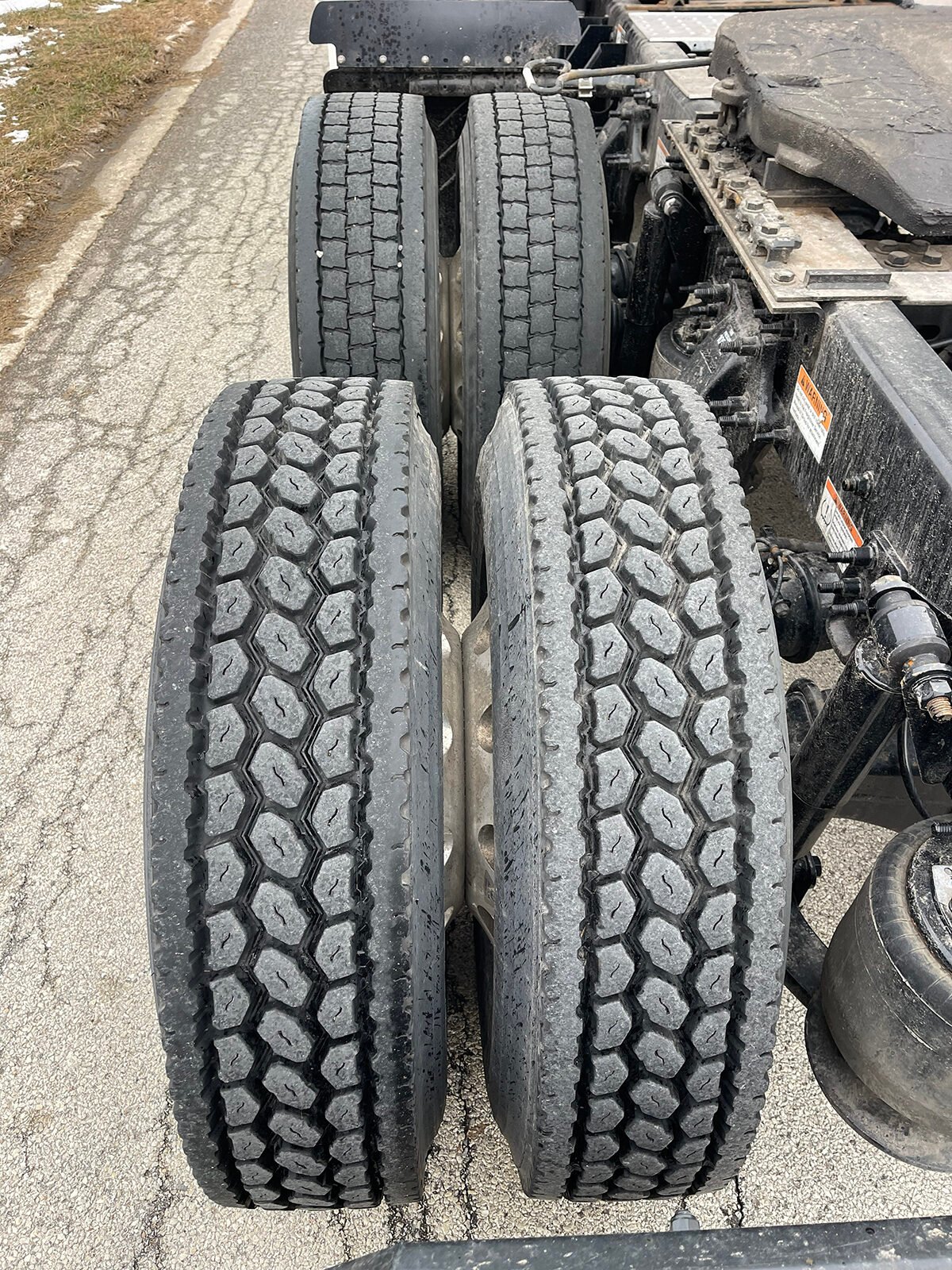 
								2022 Freightliner Cascadia 126 full									