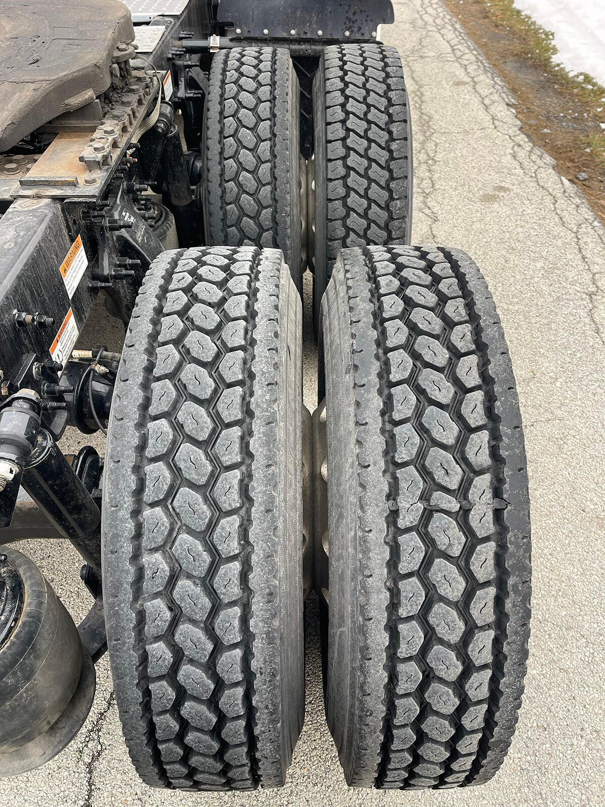 
								2022 Freightliner Cascadia 126 full									