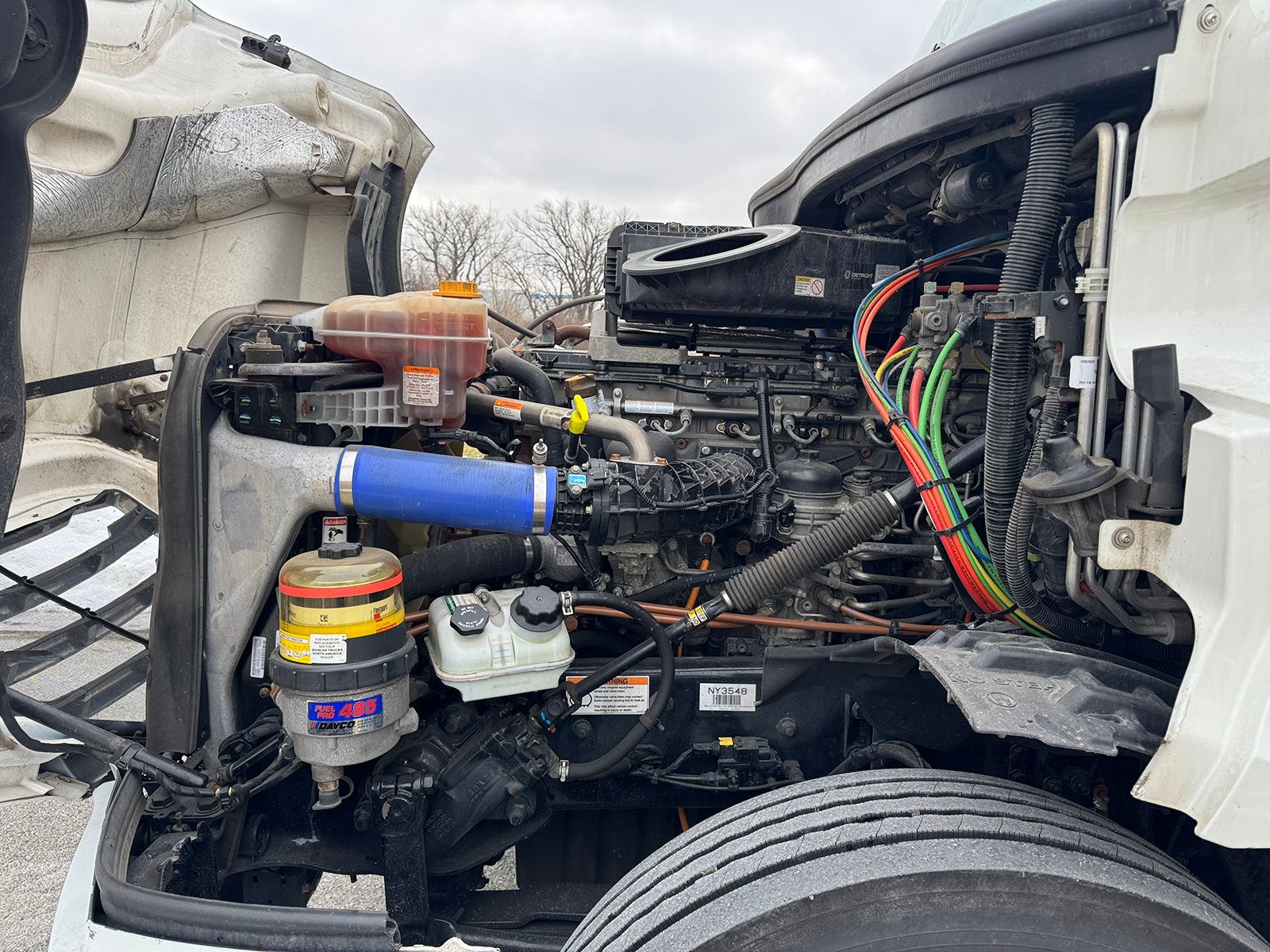 
								2023 Freightliner Cascadia 126 full									