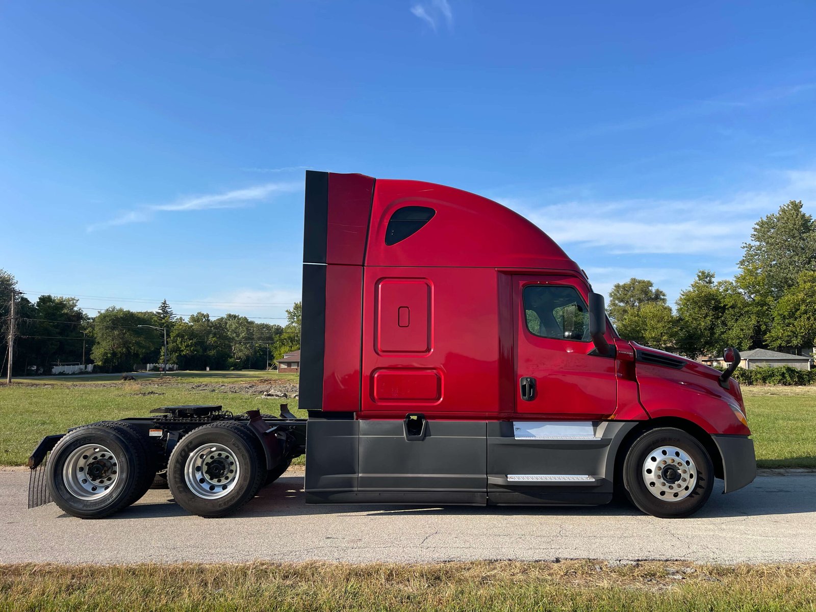 
								2021 Freightliner Cascadia full									