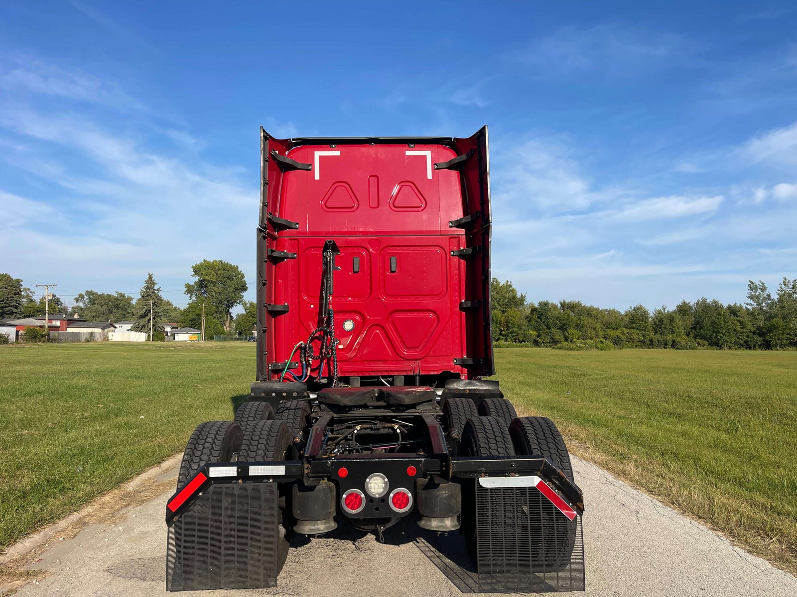 
								2021 Freightliner Cascadia full									