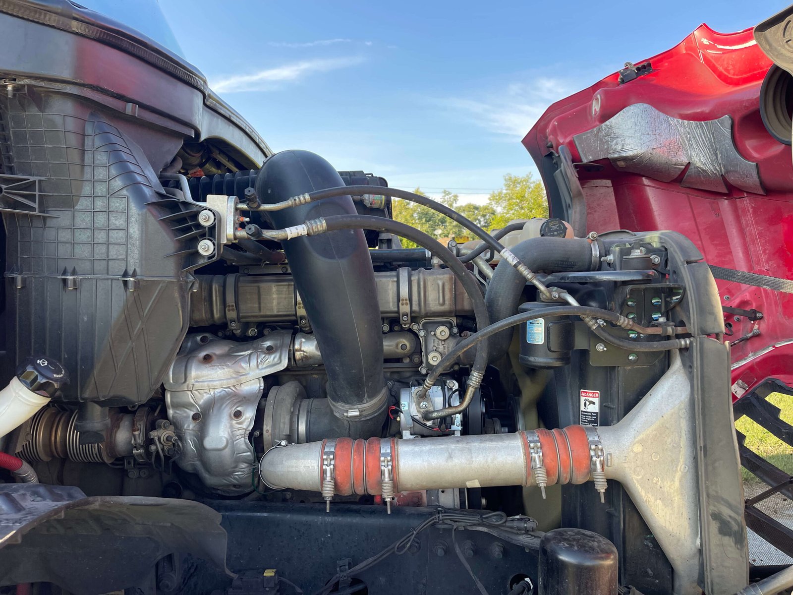 
								2021 Freightliner Cascadia full									