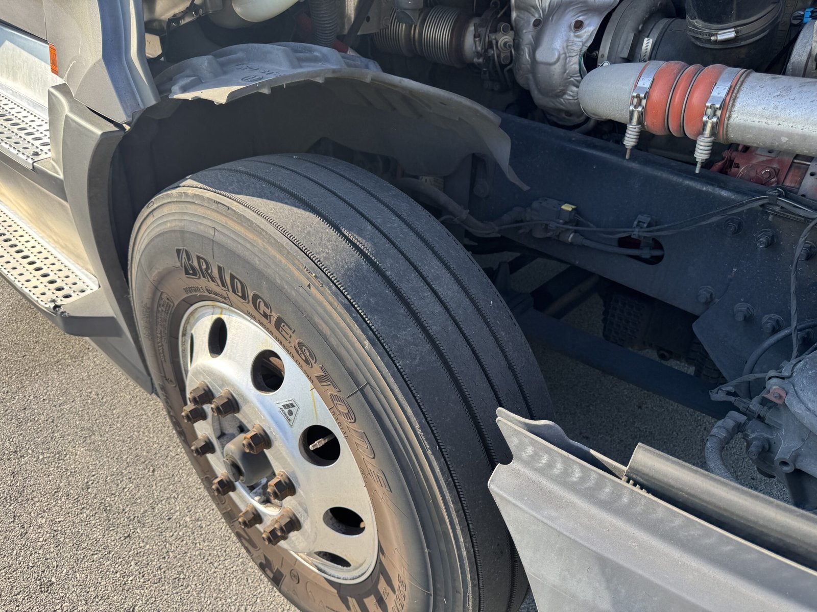 
								2021 Freightliner Cascadia full									