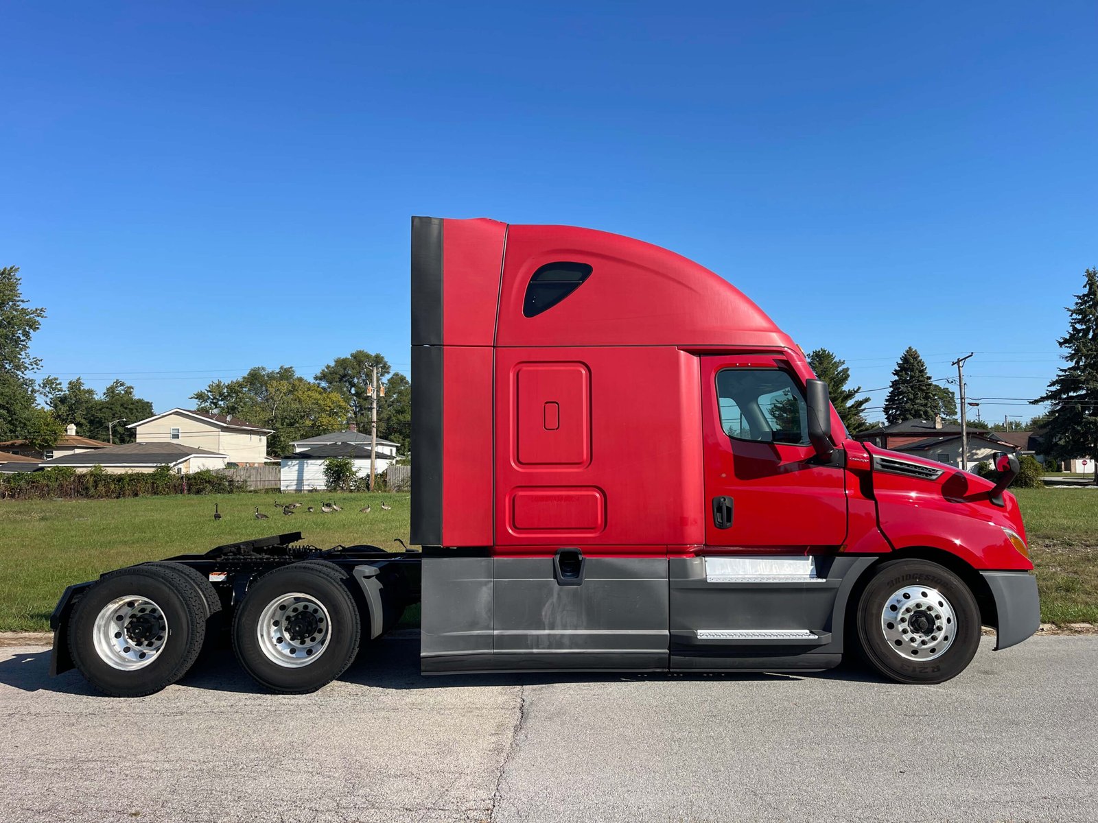 
								2021 Freightliner Cascadia 126 full									