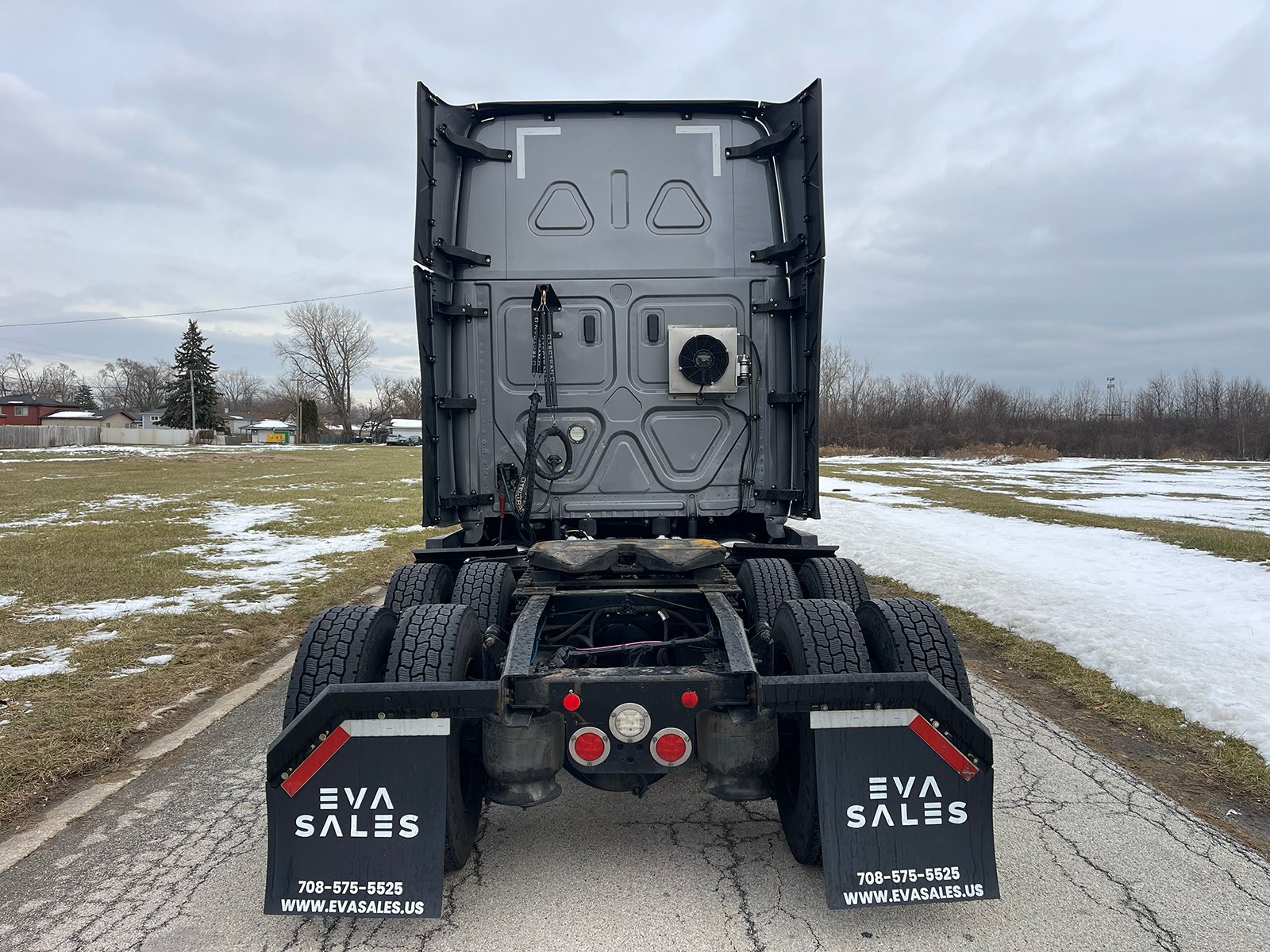 
								2021 Freightliner Cascadia full									