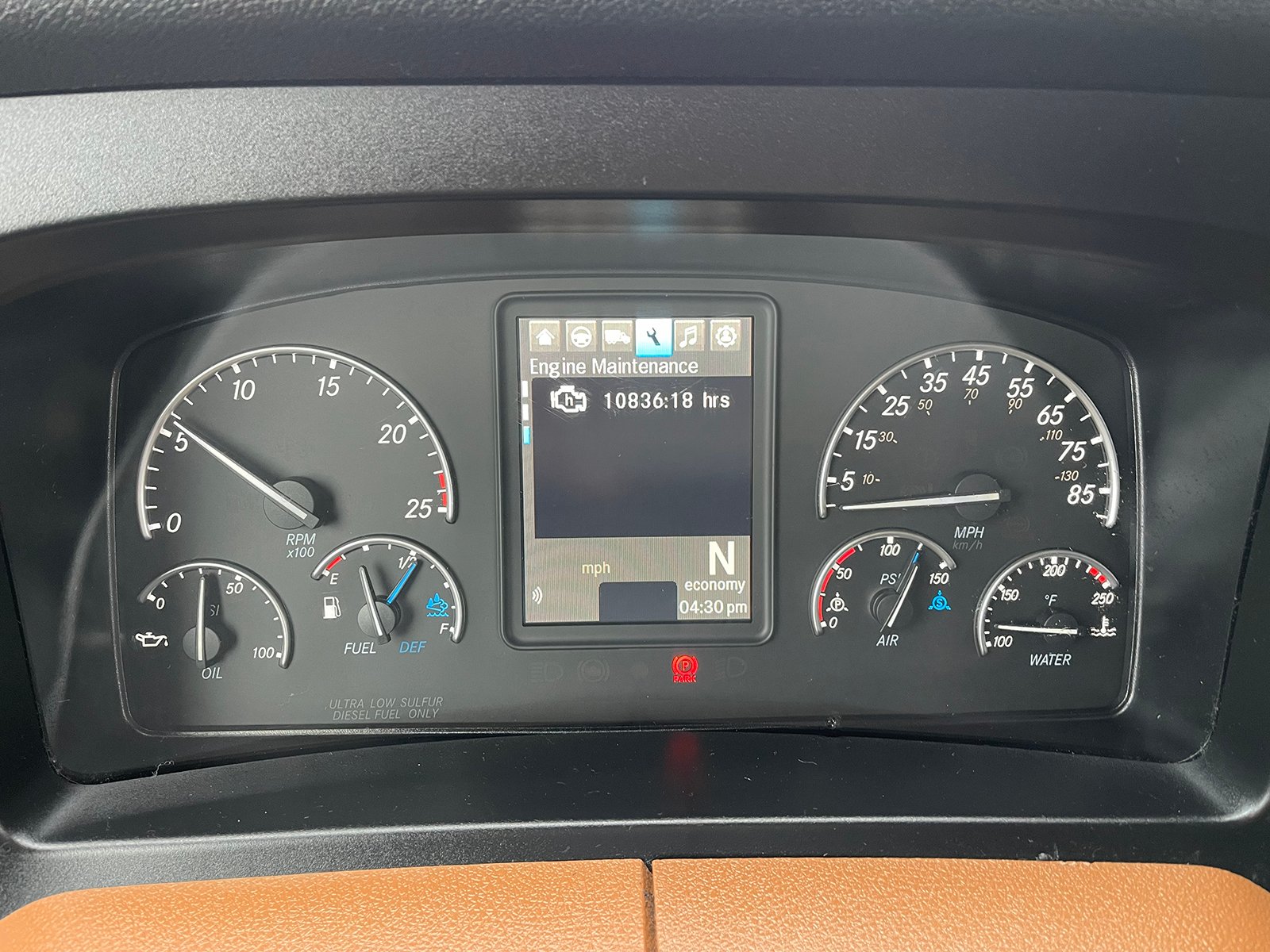 
								2021 Freightliner Cascadia full									