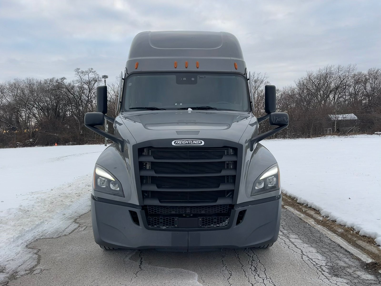 
								Freightliner Cascadia 2022 full									