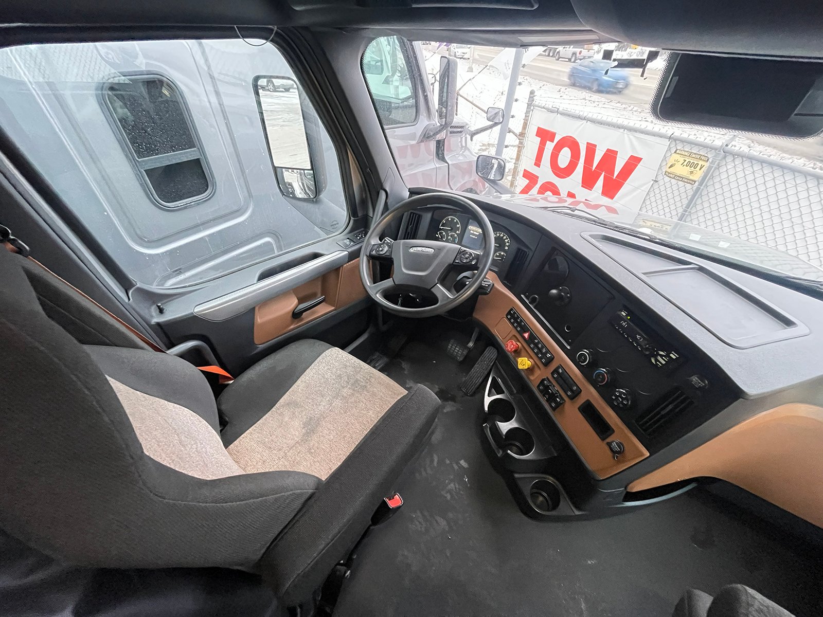 
								Freightliner Cascadia 2022 full									