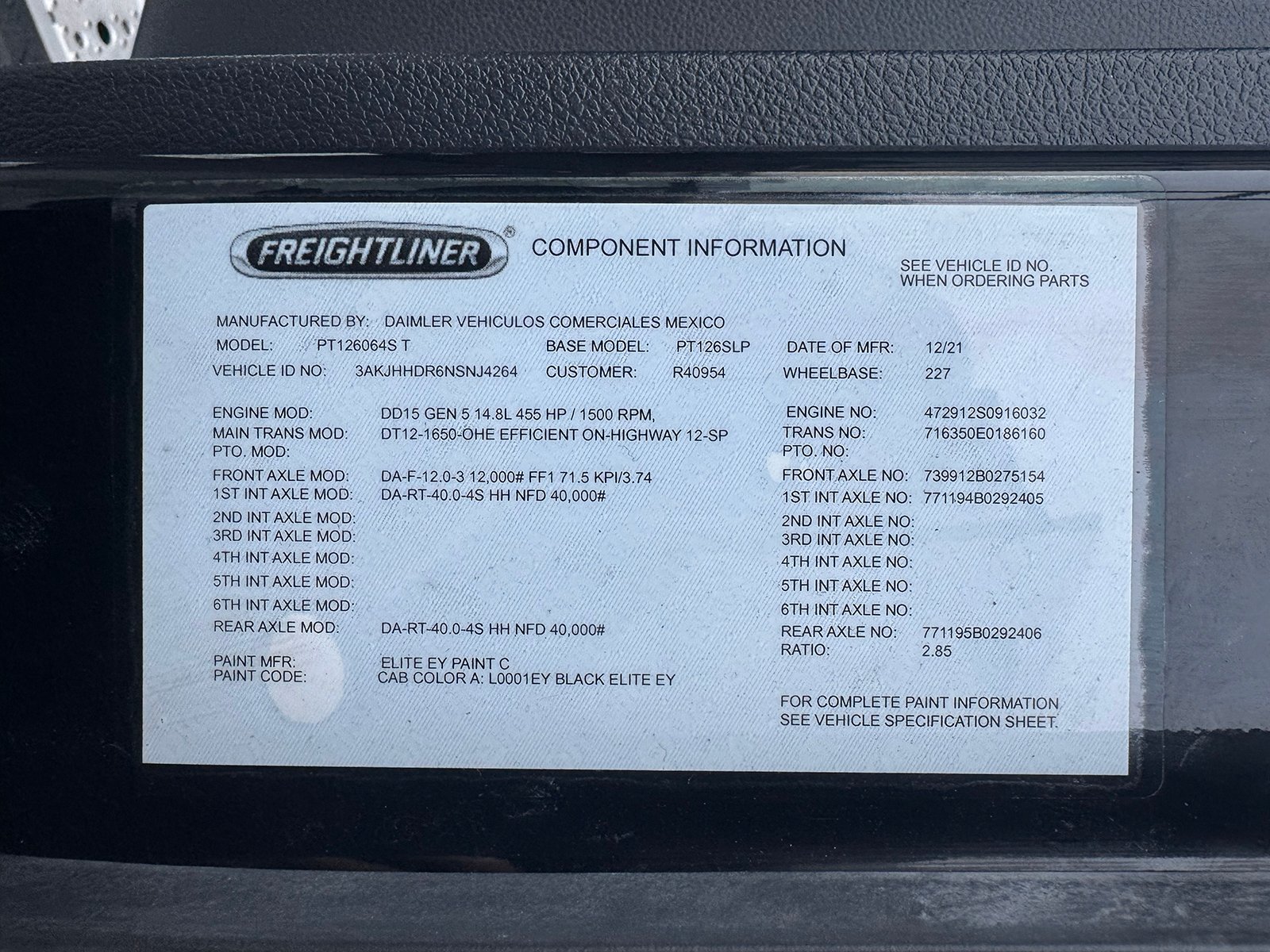 
								Freightliner Cascadia 2022 full									