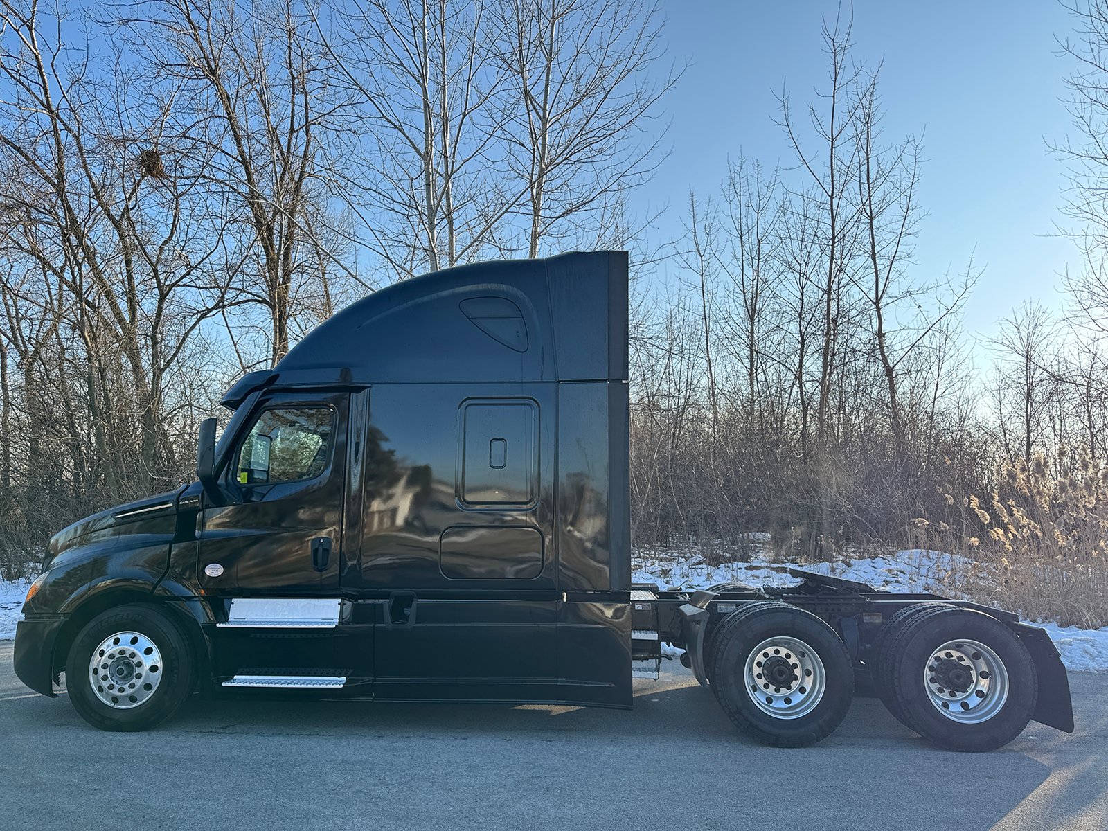 
								Freightliner Cascadia 2022 full									