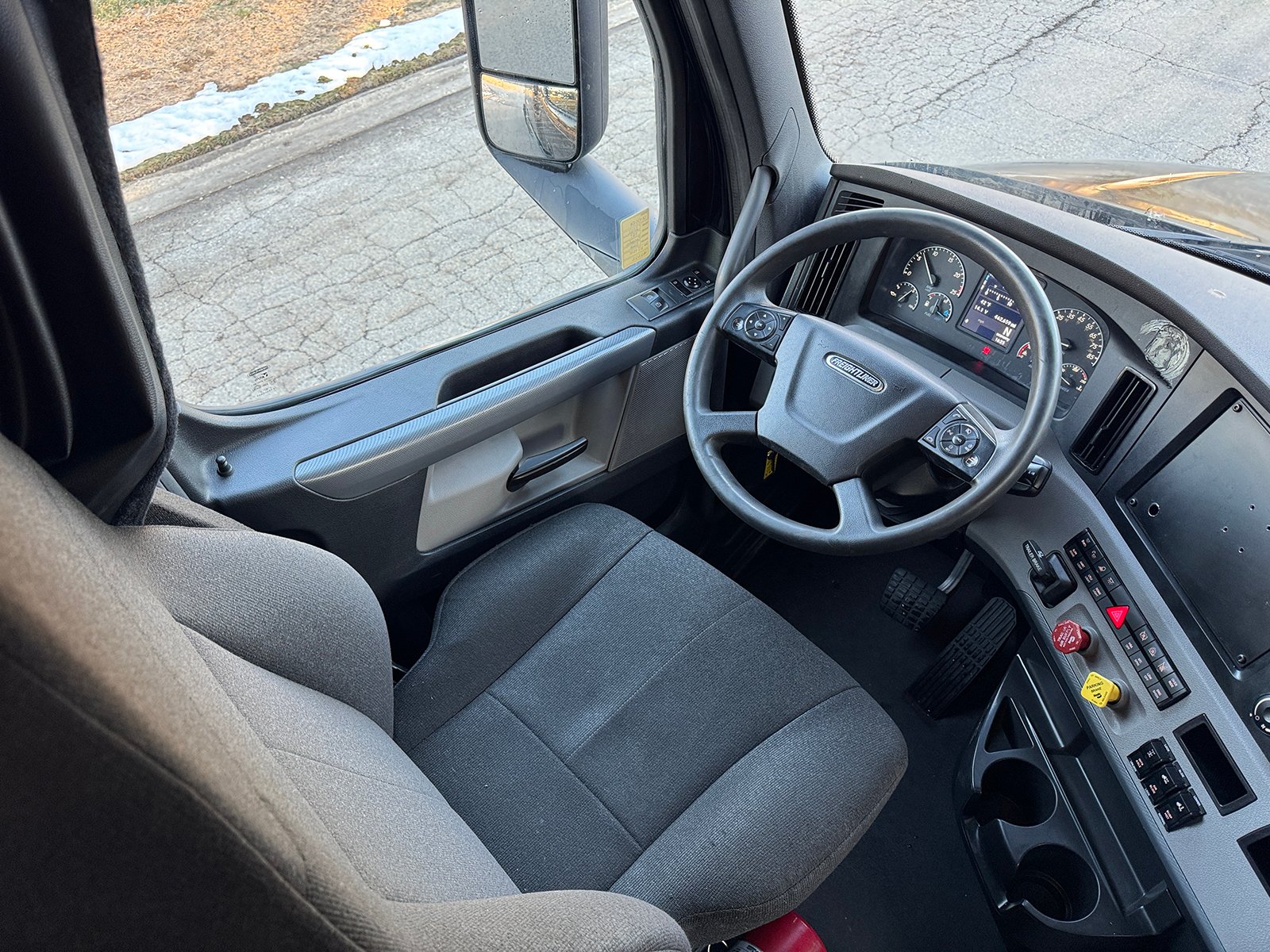 
								Freightliner Cascadia 2022 full									