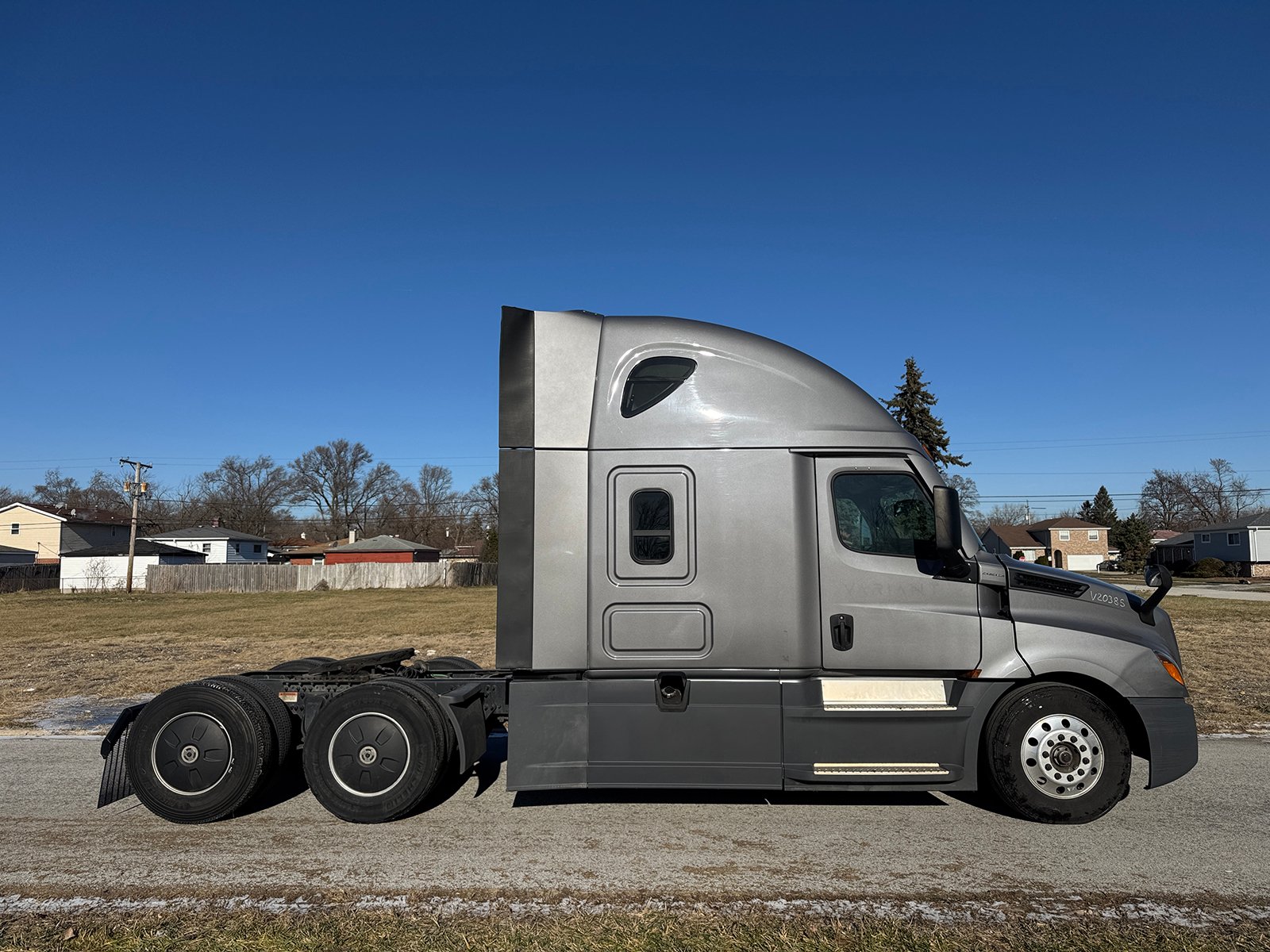 
								Freightliner Cascadia 2022 full									