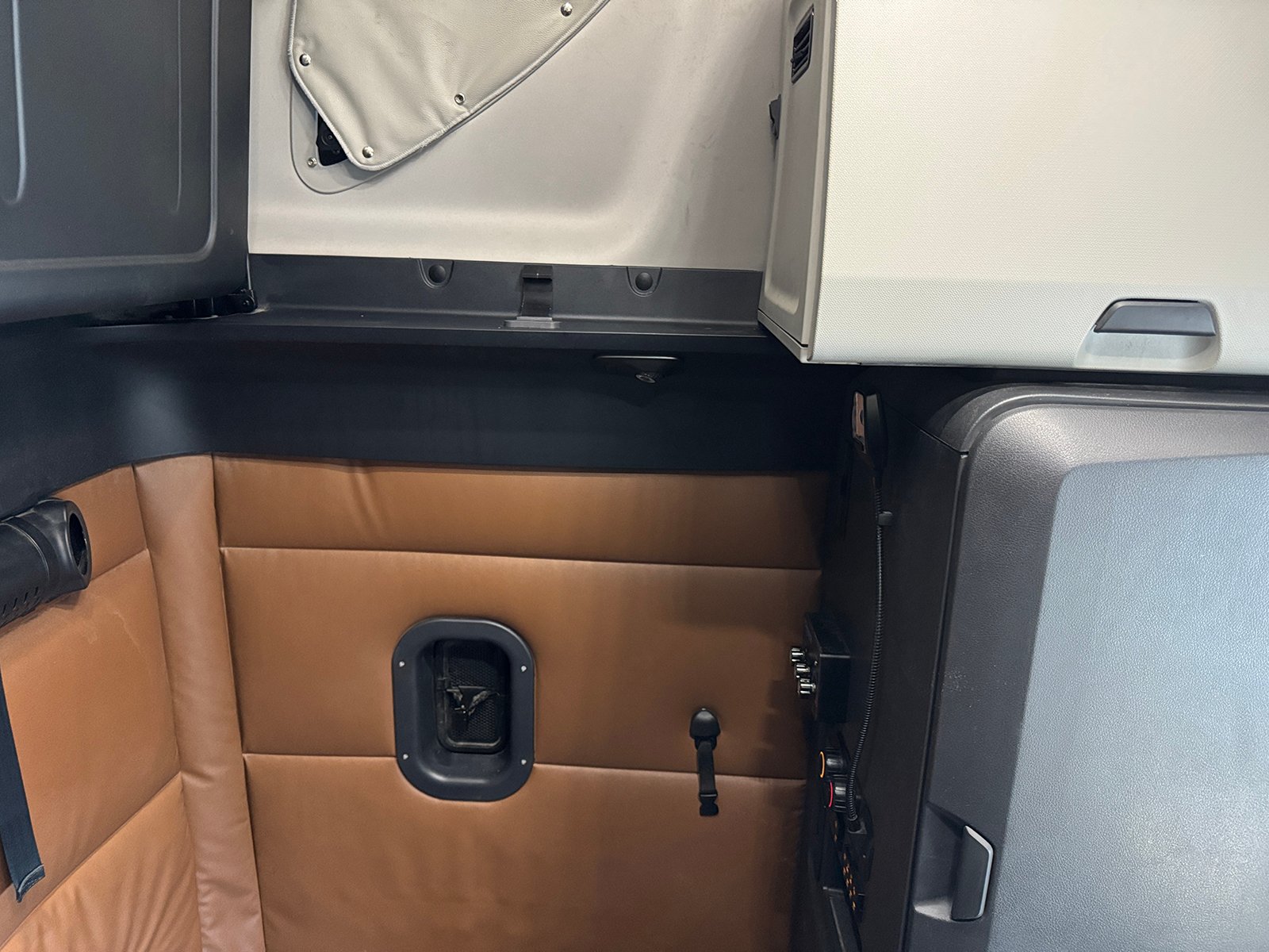 
								Freightliner Cascadia 2022 full									