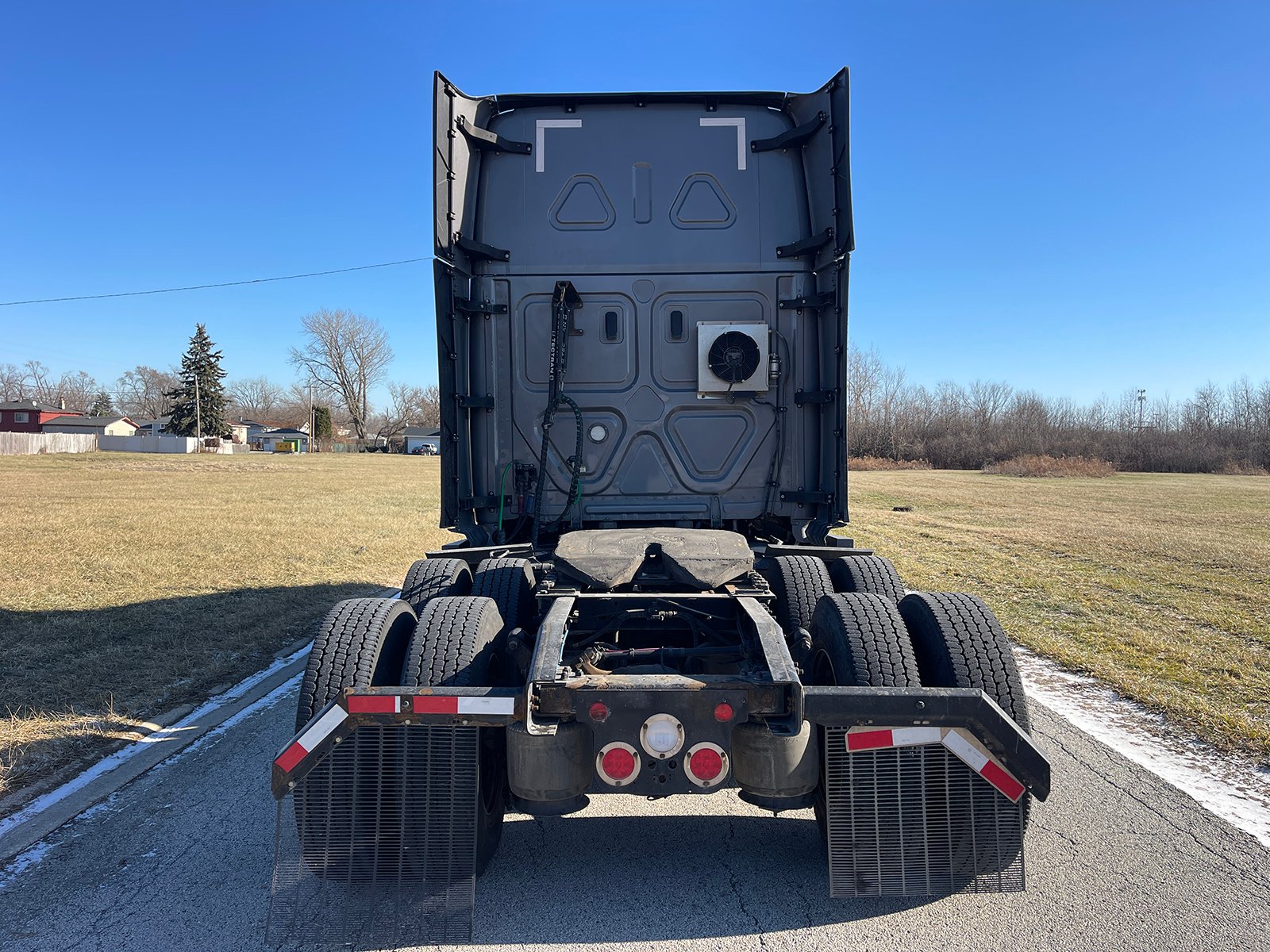 
								Freightliner Cascadia 2022 full									