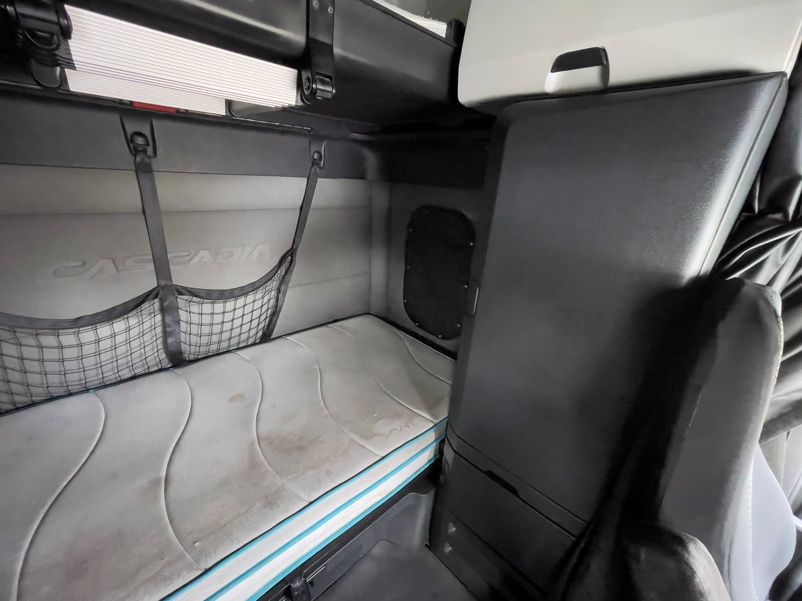 
								Freightliner Cascadia 2020 full									