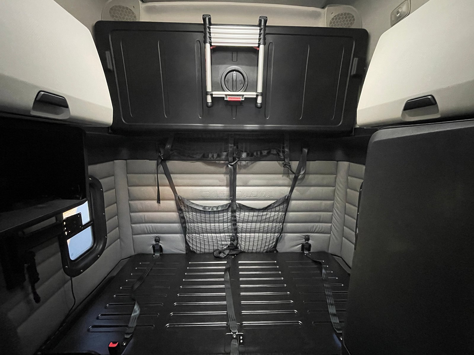 
								Freightliner Cascadia 2022 full									