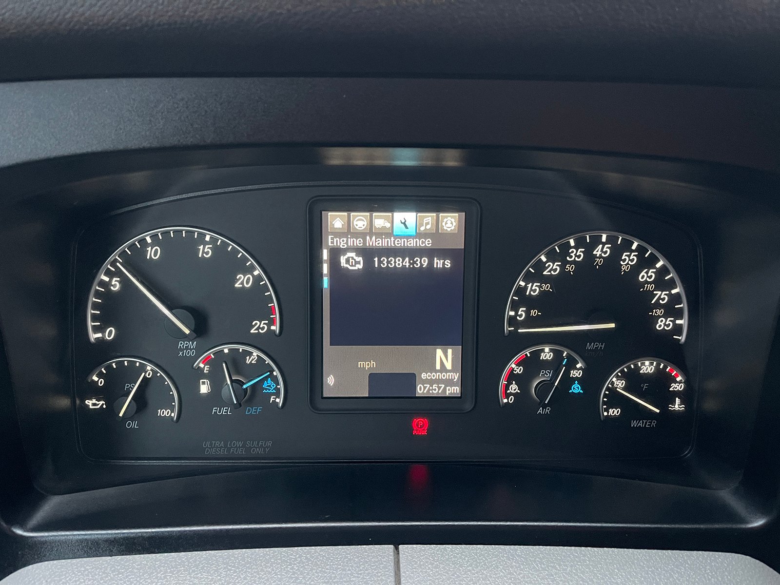 
								Freightliner Cascadia 2022 full									