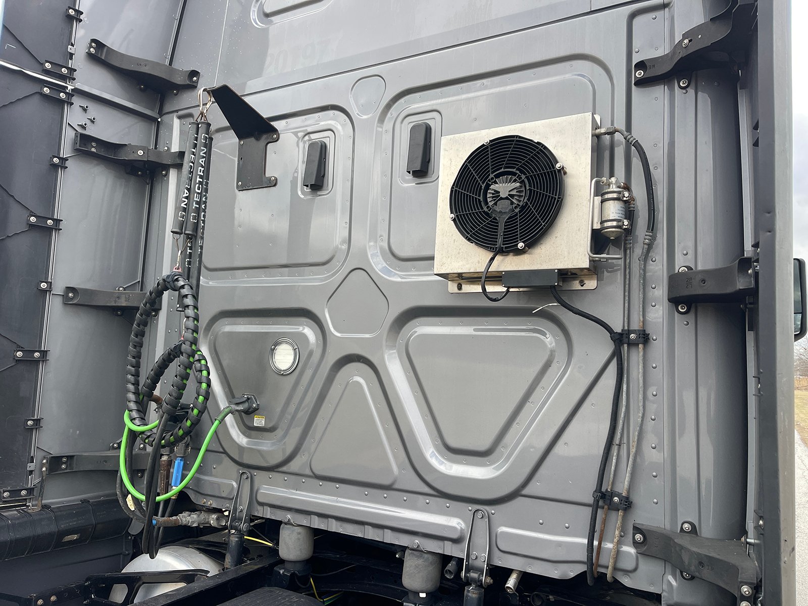 
								Freightliner Cascadia 2022 full									