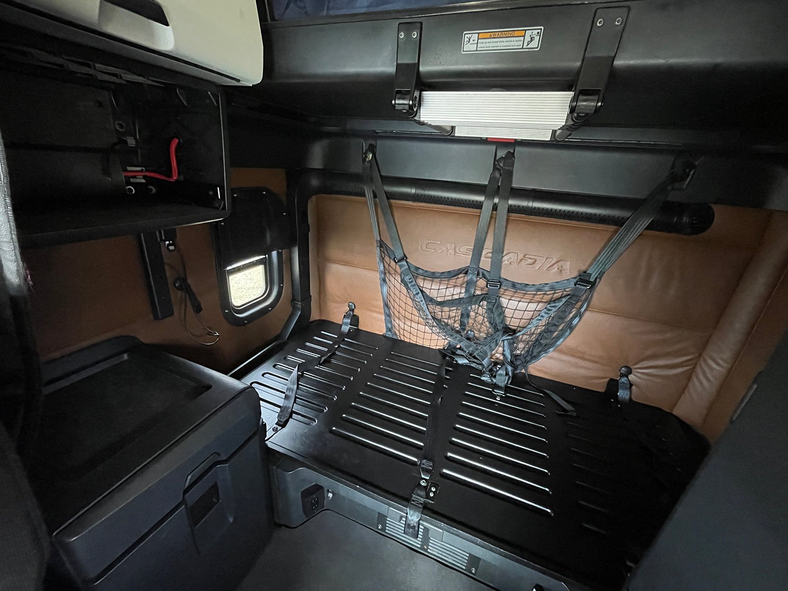 
								Freightliner Cascadia 2022 full									