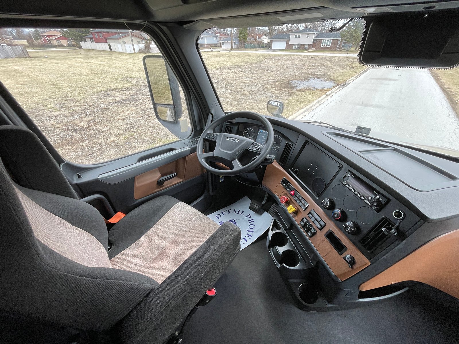 
								Freightliner Cascadia 2022 full									