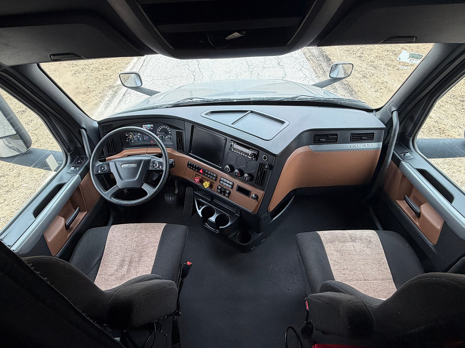 
								Freightliner Cascadia 2022 full									