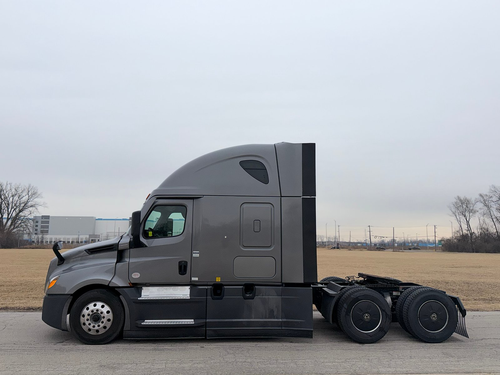 
								Freightliner Cascadia 2022 full									