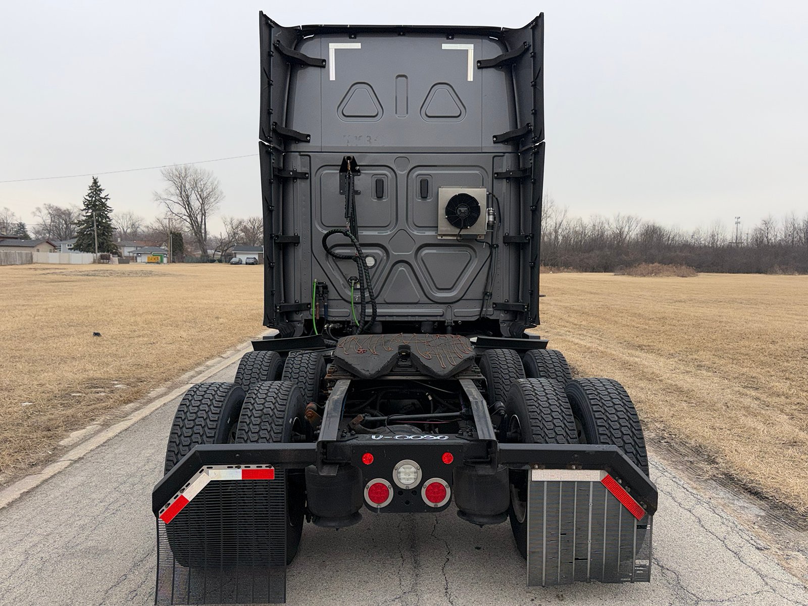 
								Freightliner Cascadia 2022 full									