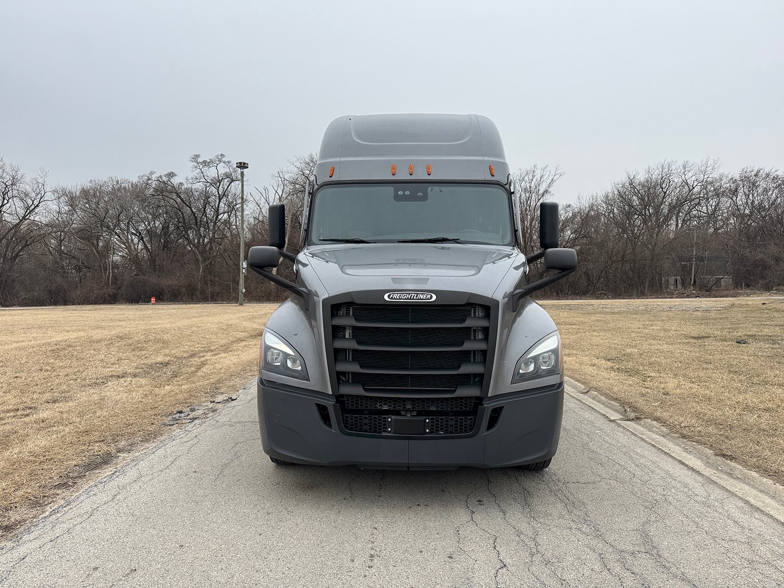 
								Freightliner Cascadia 2022 full									