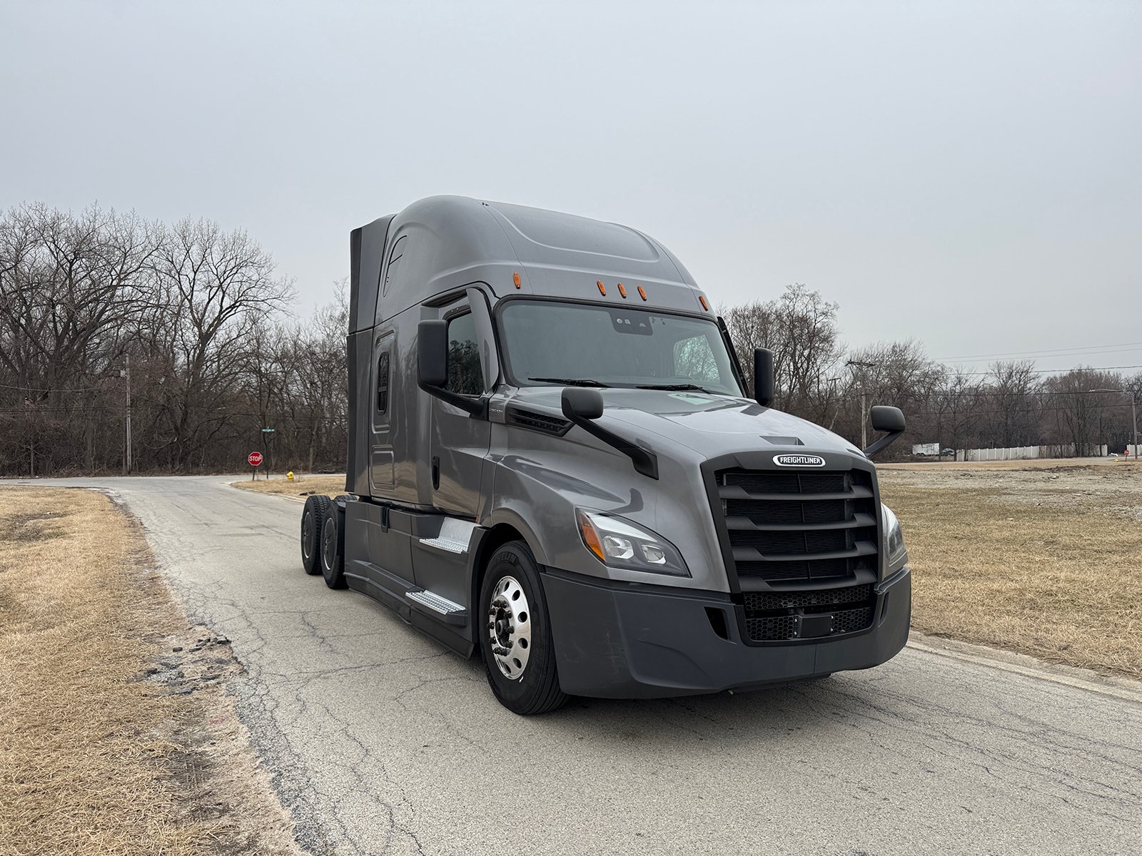 
								Freightliner Cascadia 2022 full									