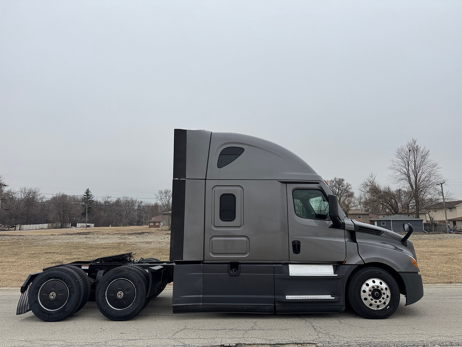 
								Freightliner Cascadia 2022 full									