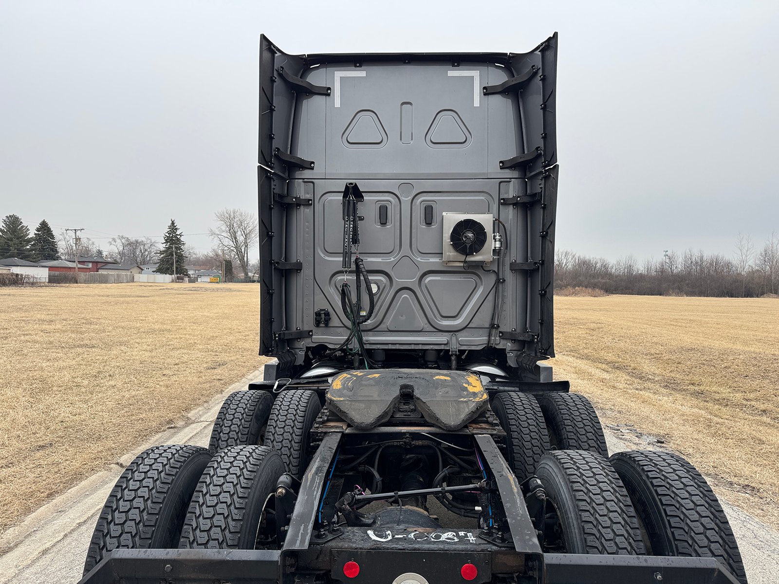 
								Freightliner Cascadia 2022 full									