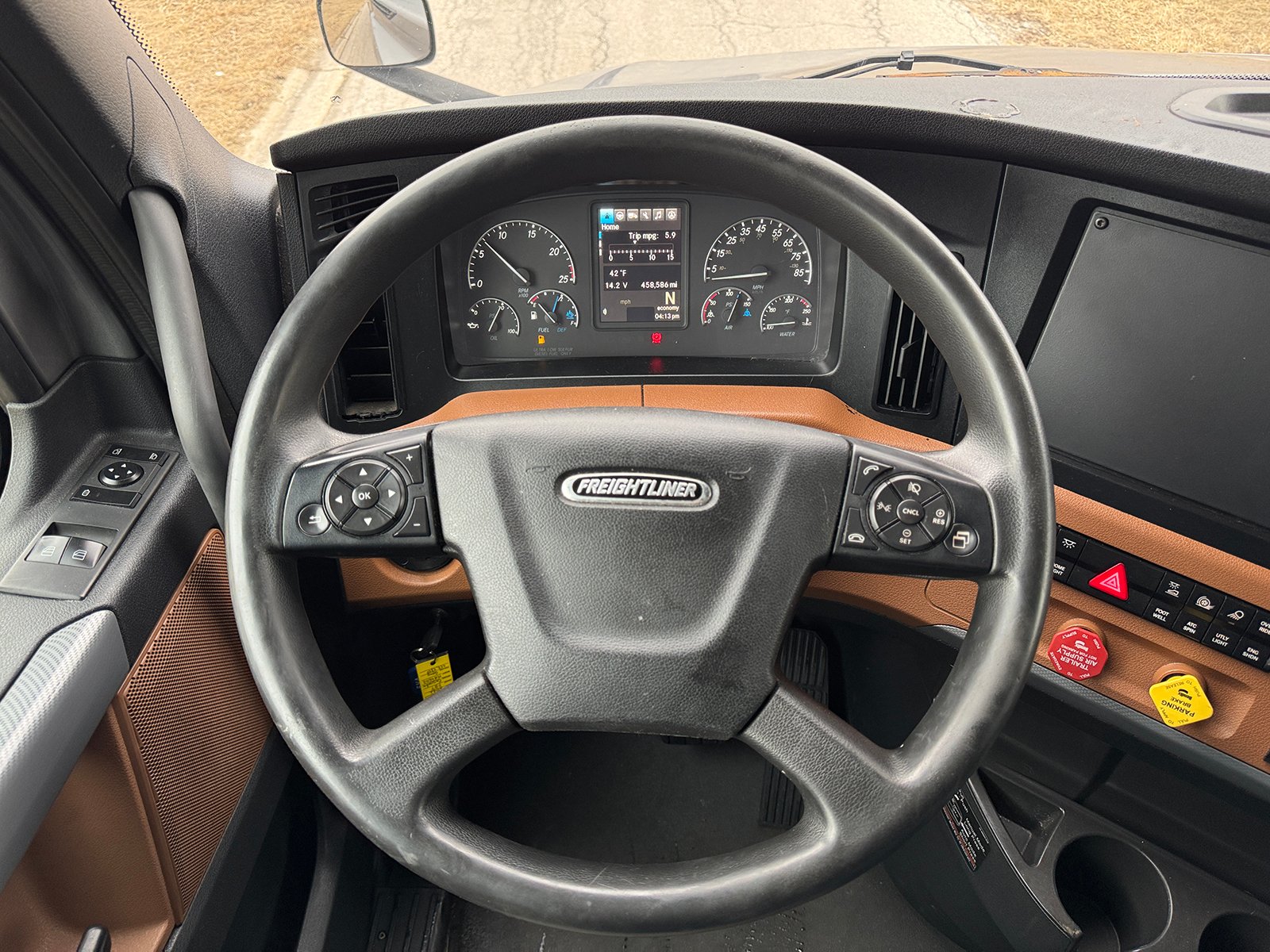 
								Freightliner Cascadia 2022 full									