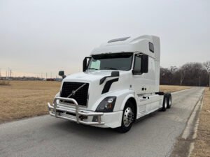 VOLVO VNL670 2018