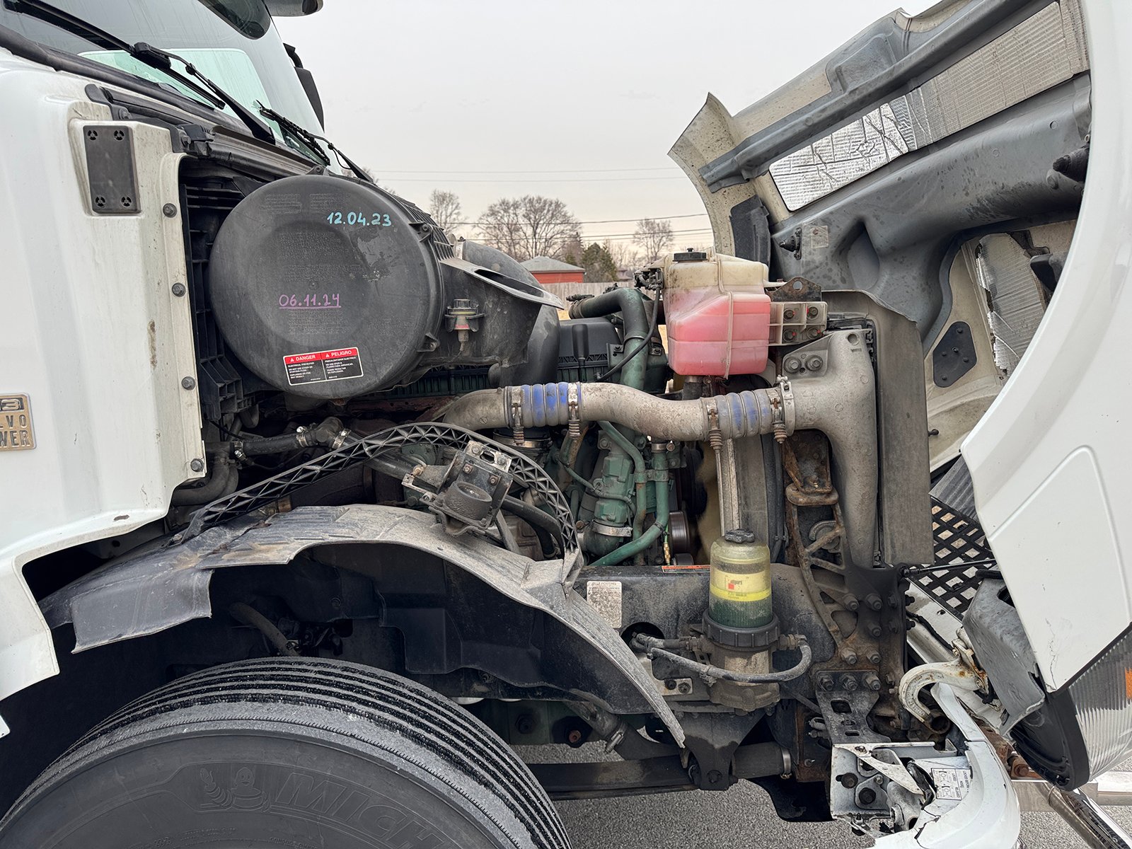 
								VOLVO VNL670 2018 full									